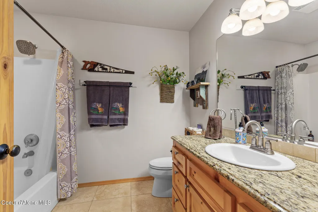 1985 W Jesse Court Rathdrum ID 83858