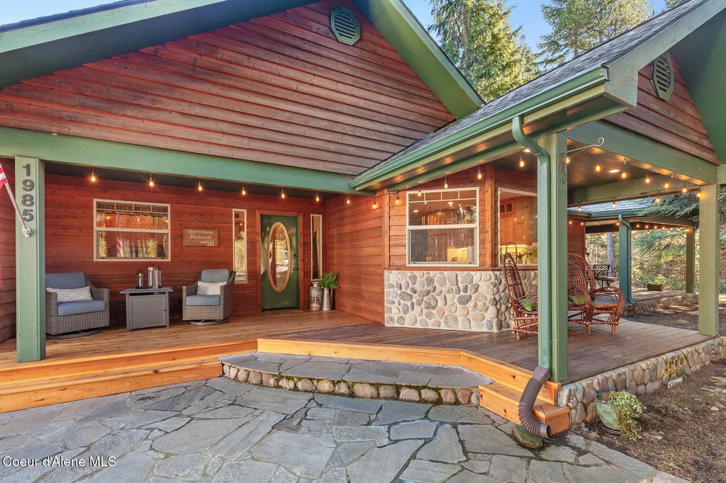 1985 W Jesse Court Rathdrum ID 83858