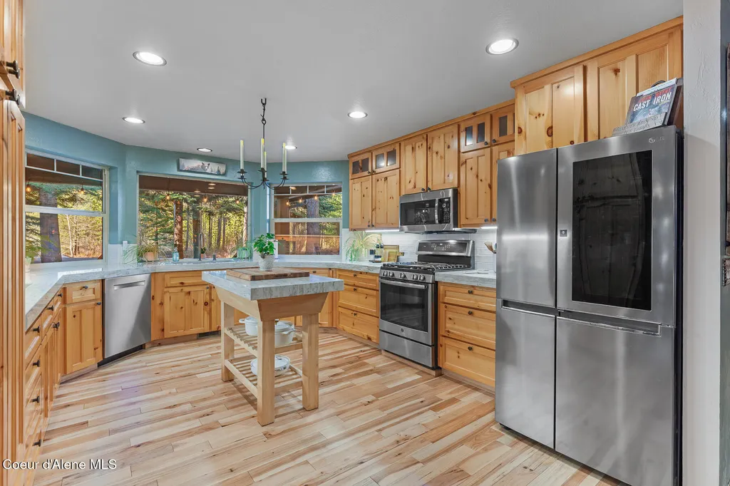1985 W Jesse Court Rathdrum ID 83858