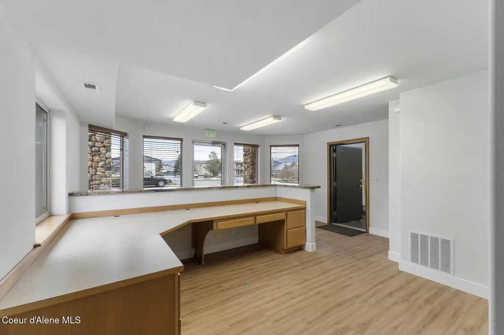 11889 N Tracey Road Hayden ID 83835