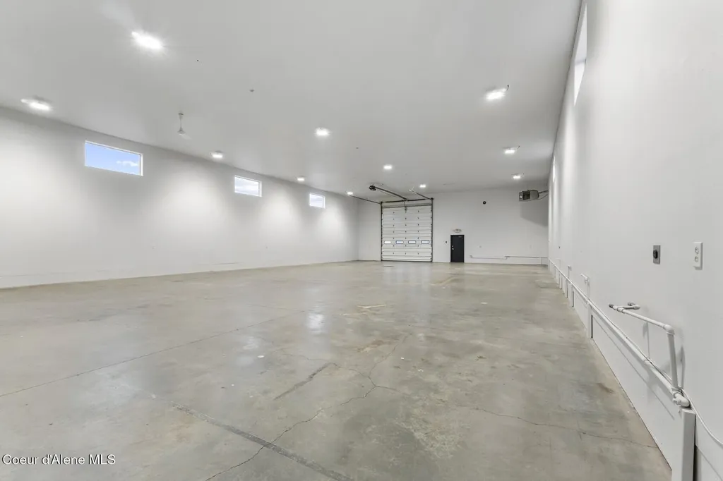 11889 N Tracey Road Hayden ID 83835