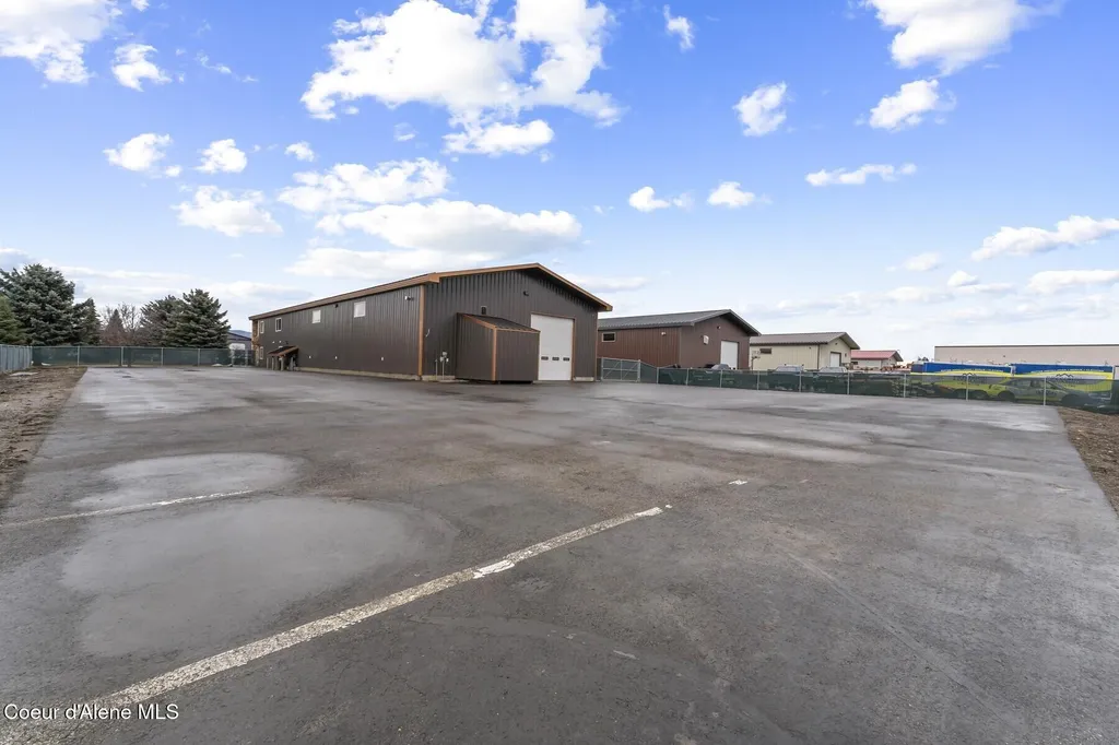 11889 N Tracey Road Hayden ID 83835