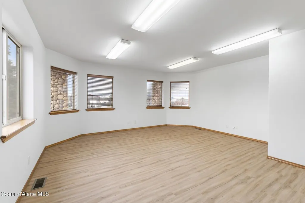 11889 N Tracey Road Hayden ID 83835