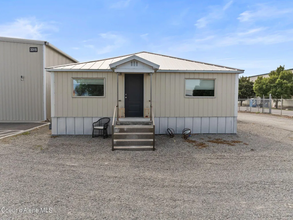 3315 N Tschirley Road Greenacres WA 99016