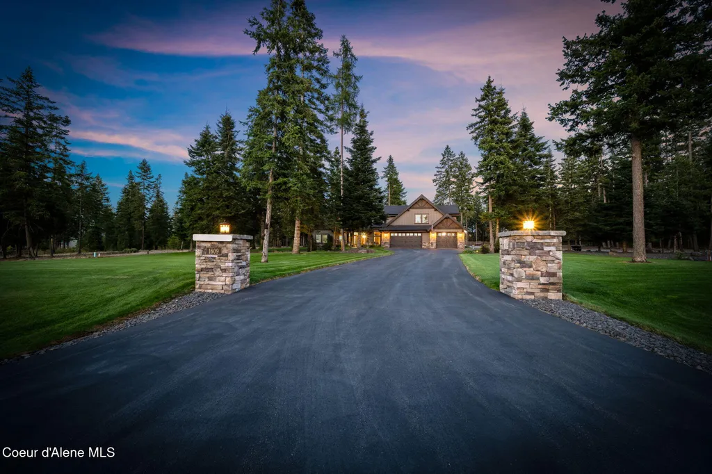 1609 E Amulet Circle Rathdrum ID 83858