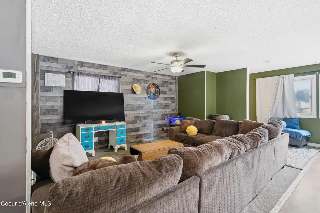 208 Rio Vista Street Osburn ID 83849
