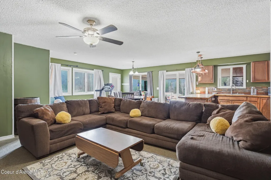 208 Rio Vista Street Osburn ID 83849
