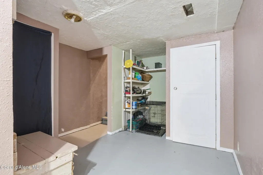 208 Rio Vista Street Osburn ID 83849