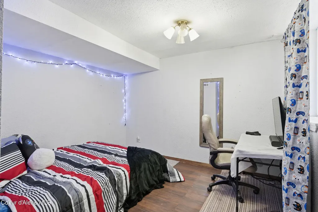 208 Rio Vista Street Osburn ID 83849