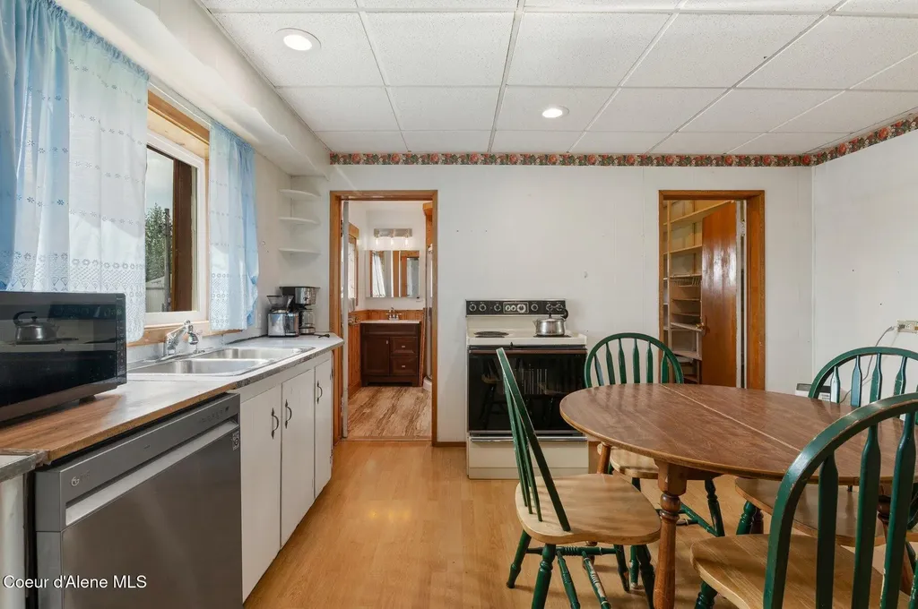 210 Rusho Lane Blanchard ID 83804
