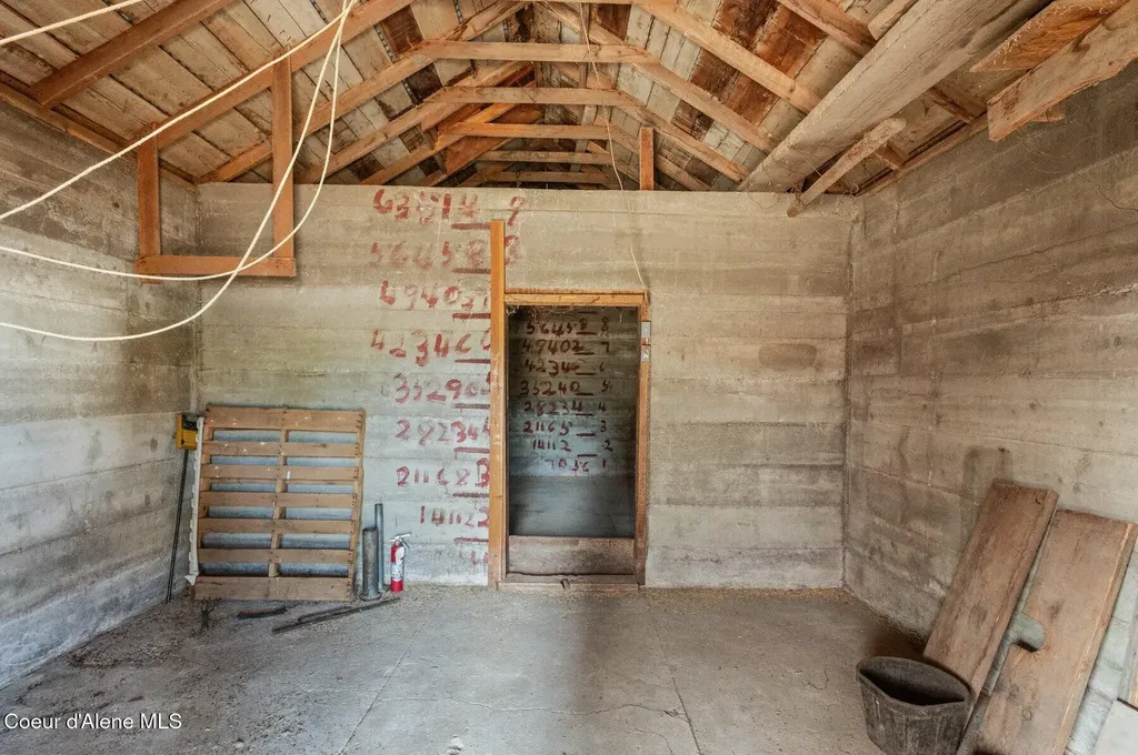 210 Rusho Lane Blanchard ID 83804