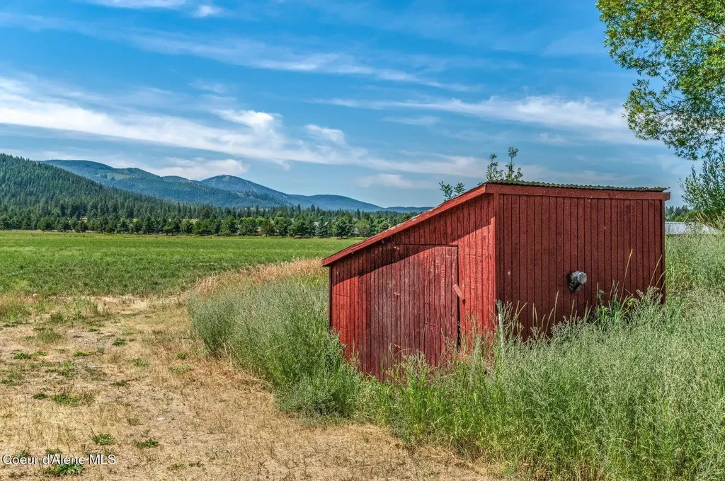 210 Rusho Lane Blanchard ID 83804