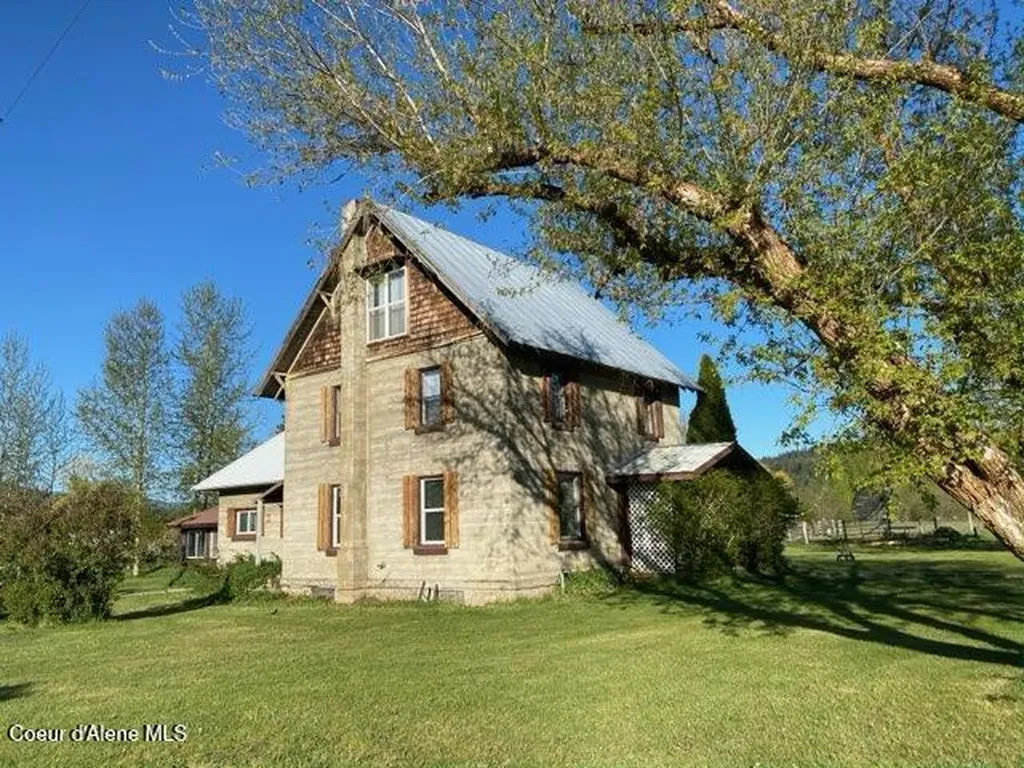 210 Rusho Lane Blanchard ID 83804