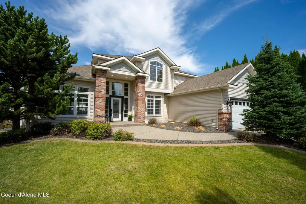 2547 W Blackberry Loop Hayden ID 83835
