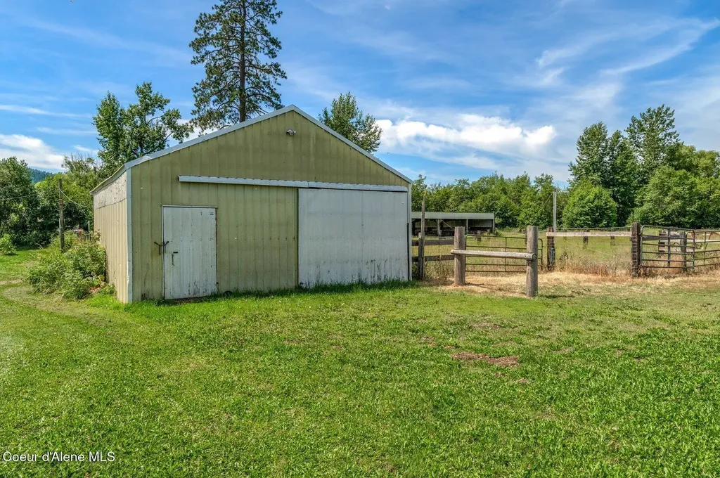 210 Rusho Lane Blanchard ID 83804
