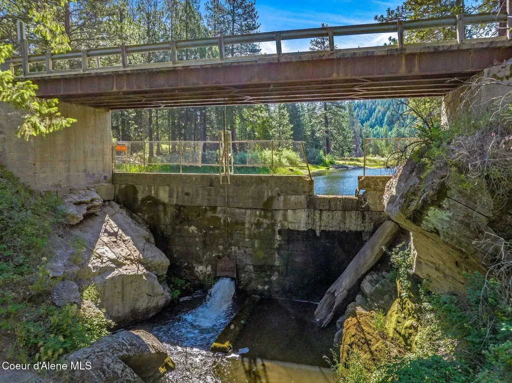 210 Rusho Lane Blanchard ID 83804