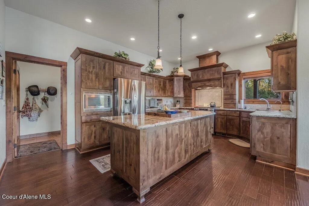 5071 S Fishhawk Court Harrison ID 83833