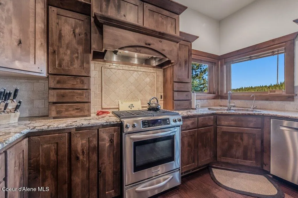 5071 S Fishhawk Court Harrison ID 83833