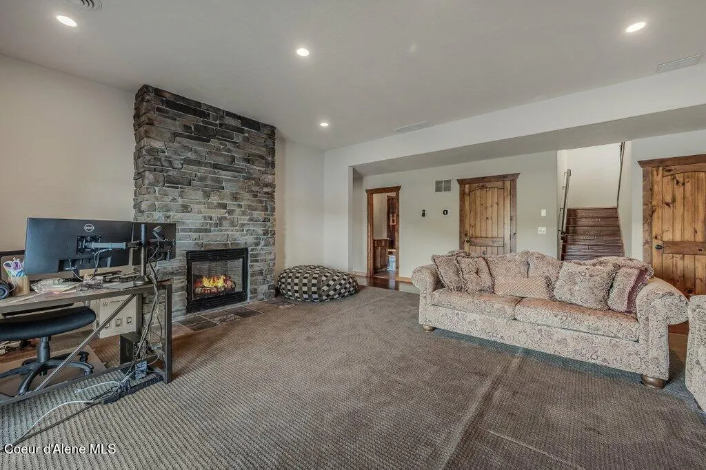 5071 S Fishhawk Court Harrison ID 83833