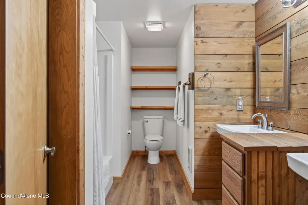 1205 Wooded Acres Drive Sagle ID 83860