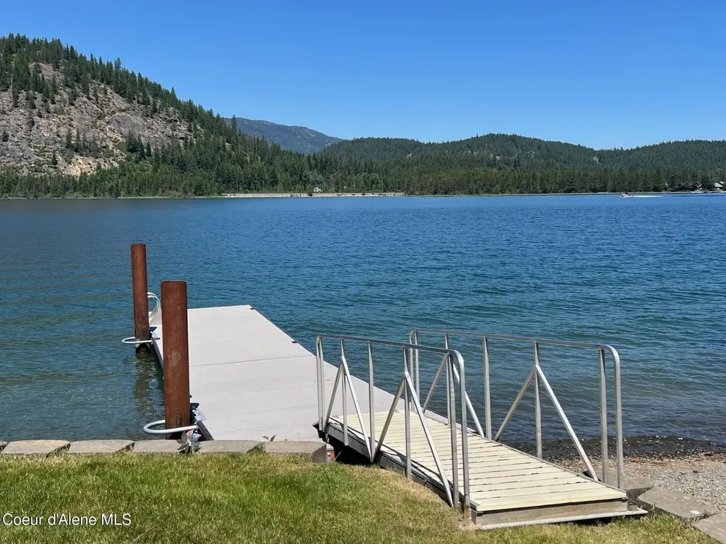 1205 Wooded Acres Drive Sagle ID 83860