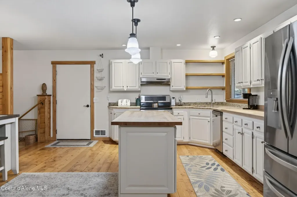 1205 Wooded Acres Drive Sagle ID 83860