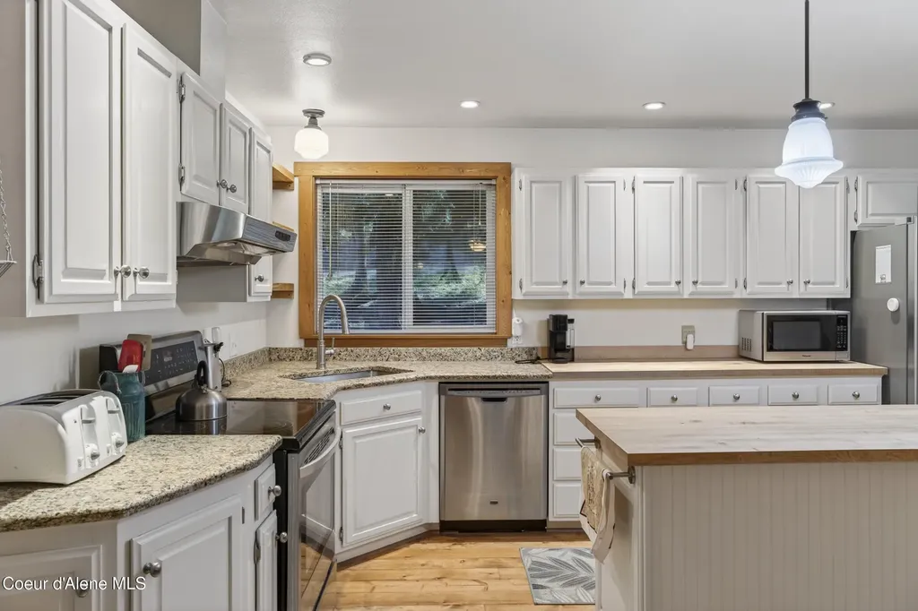 1205 Wooded Acres Drive Sagle ID 83860