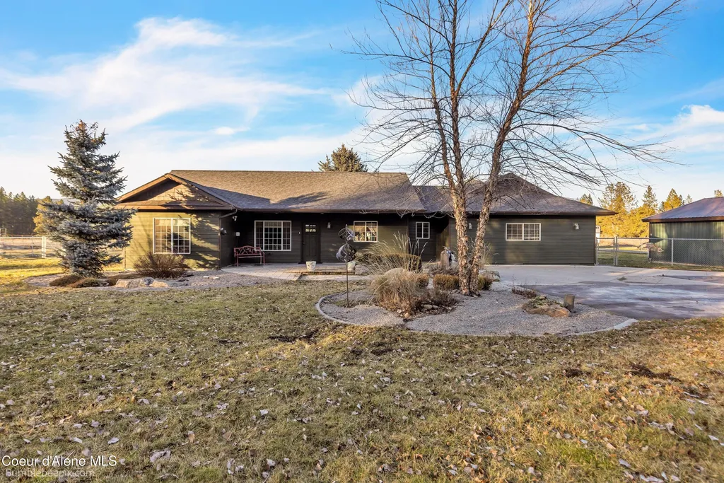 4725 W Highway 53 Rathdrum ID 83858