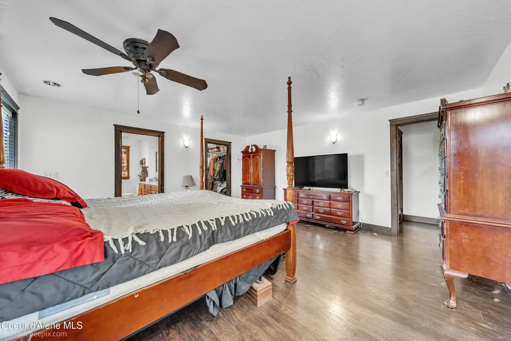 4725 W Highway 53 Rathdrum ID 83858