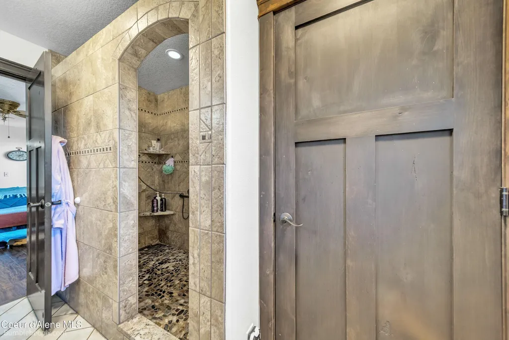 4725 W Highway 53 Rathdrum ID 83858