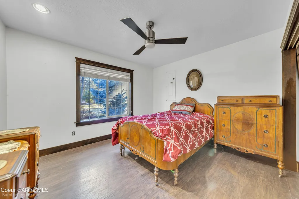 4725 W Highway 53 Rathdrum ID 83858