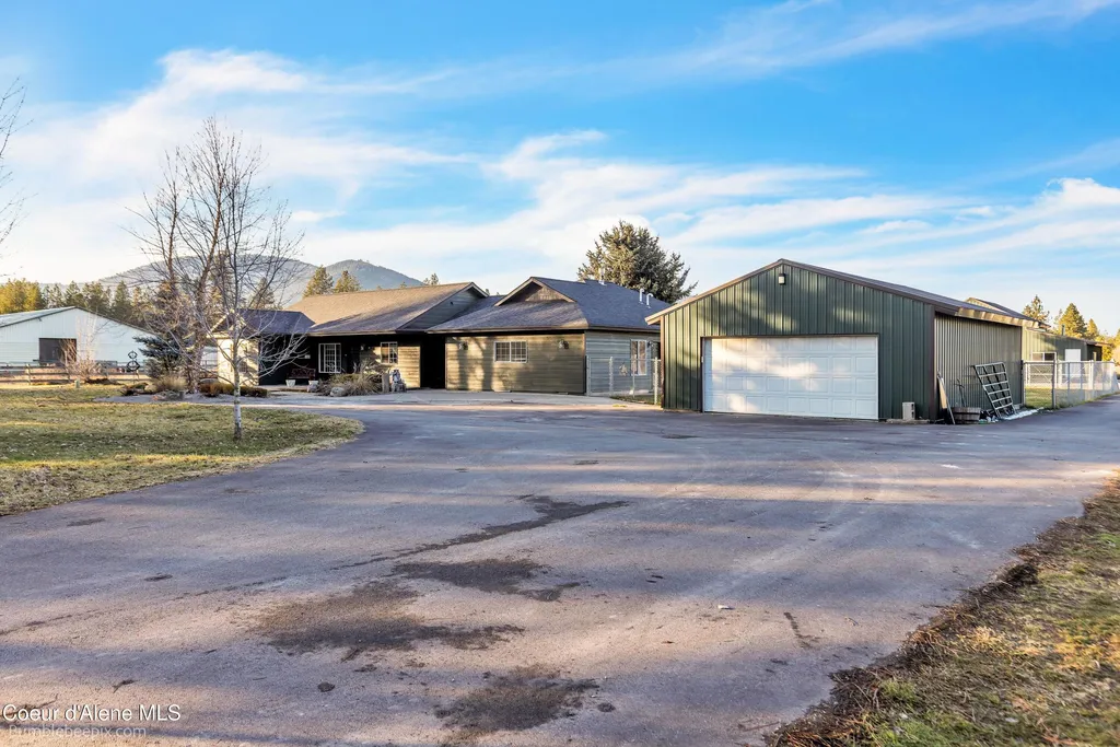4725 W Highway 53 Rathdrum ID 83858