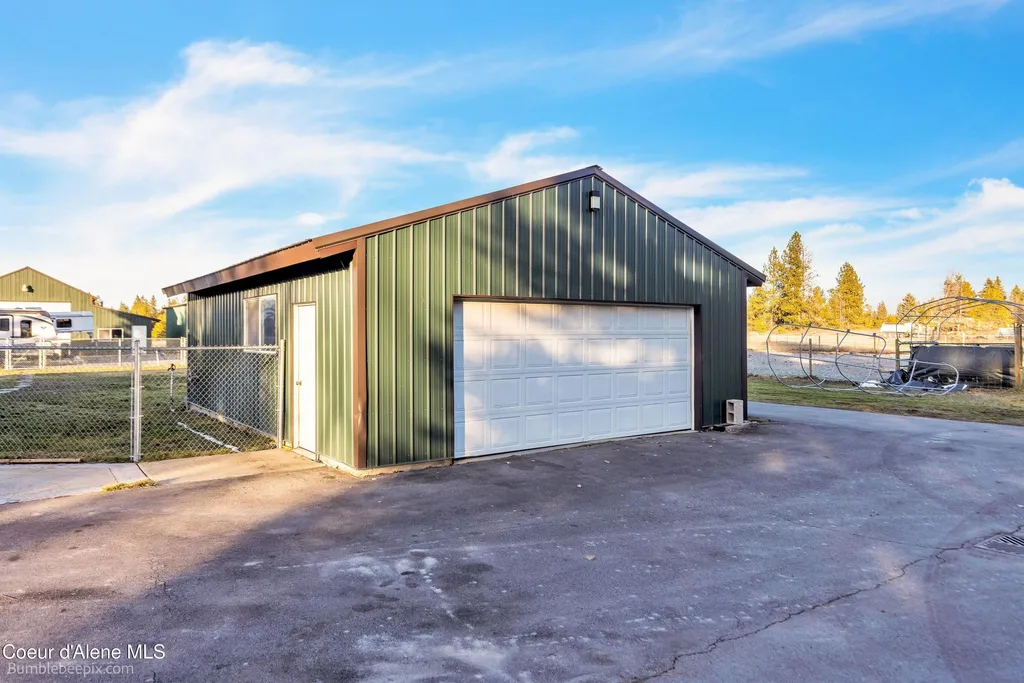 4725 W Highway 53 Rathdrum ID 83858