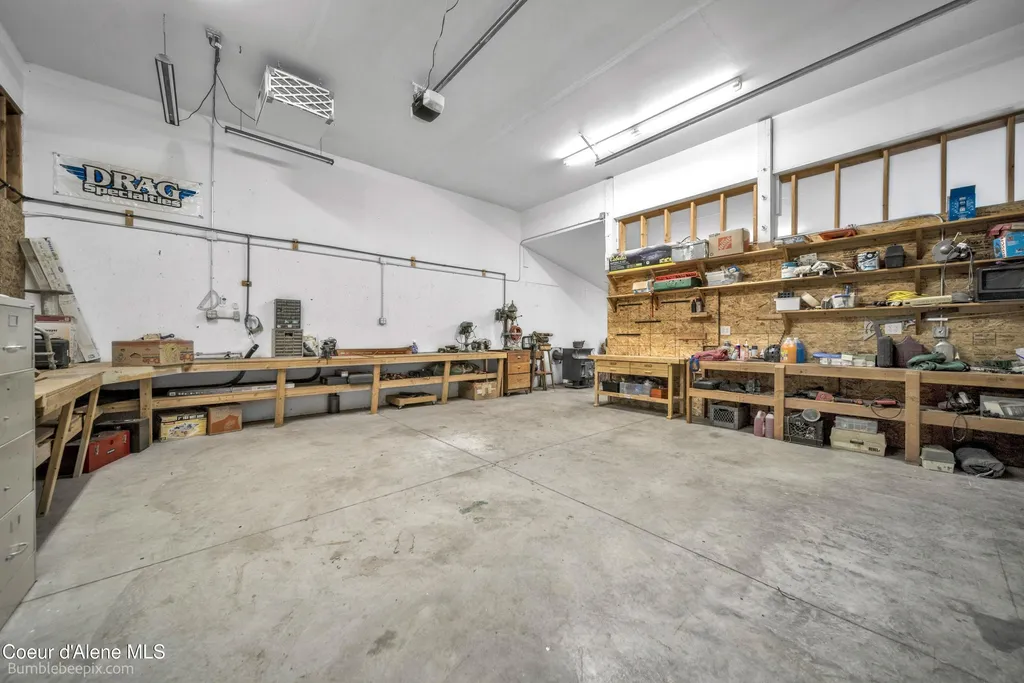 4725 W Highway 53 Rathdrum ID 83858