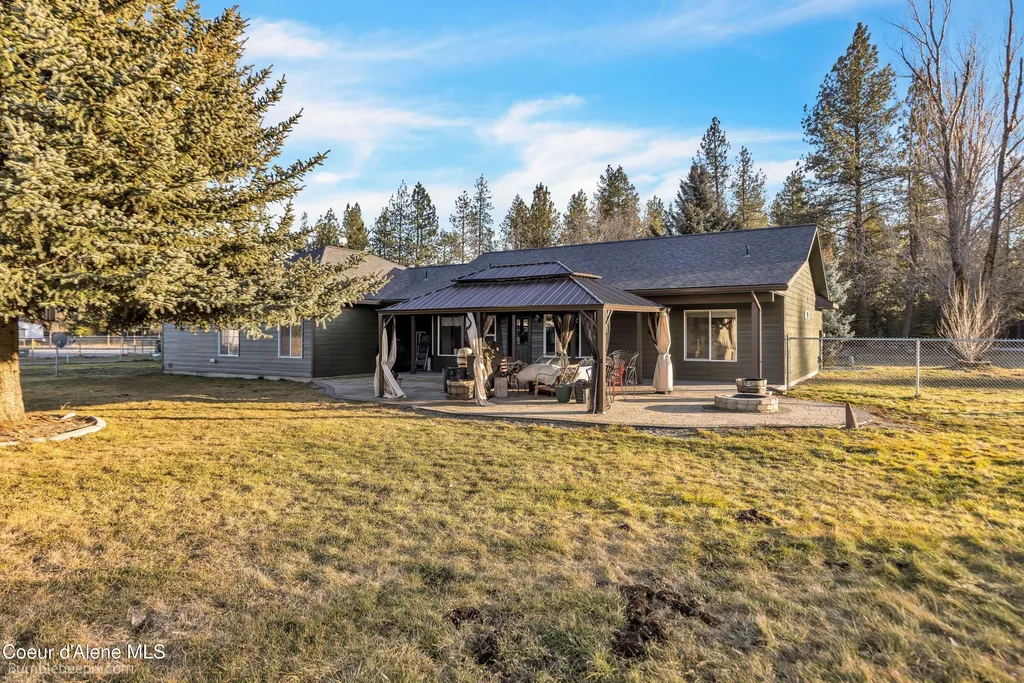 4725 W Highway 53 Rathdrum ID 83858