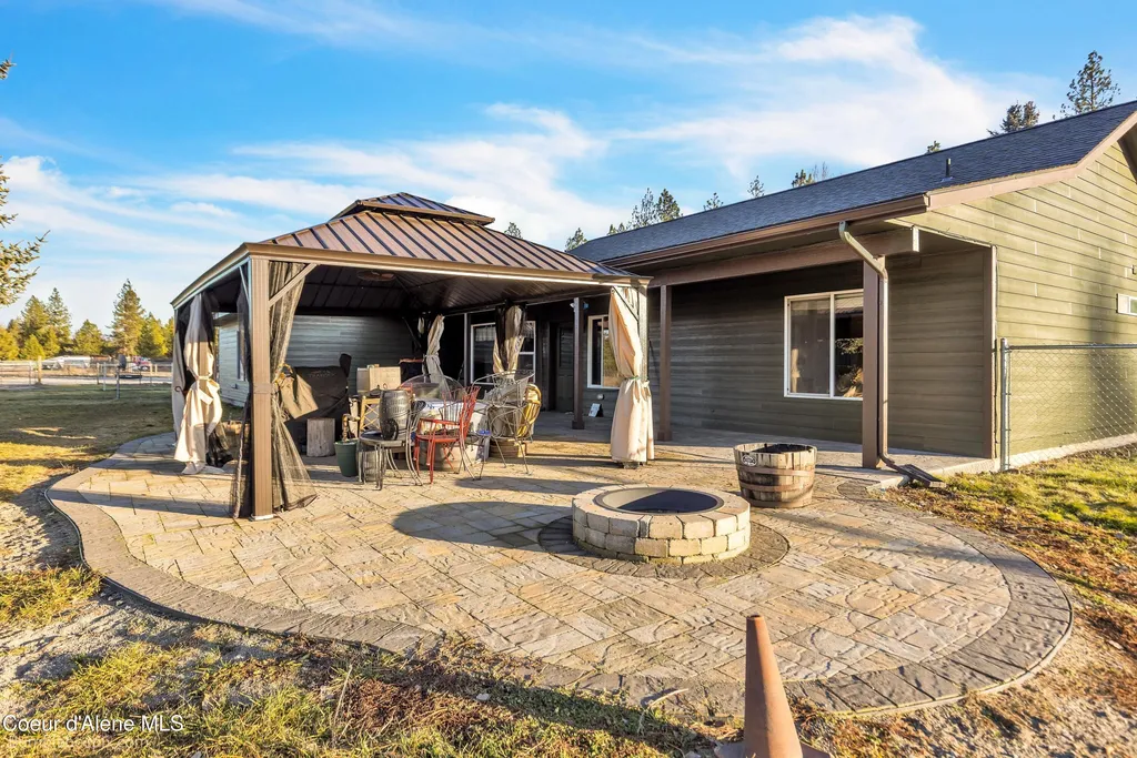 4725 W Highway 53 Rathdrum ID 83858