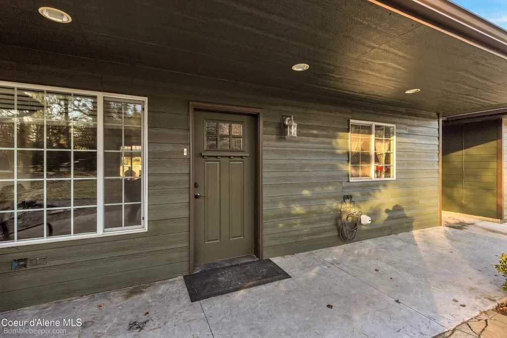 4725 W Highway 53 Rathdrum ID 83858