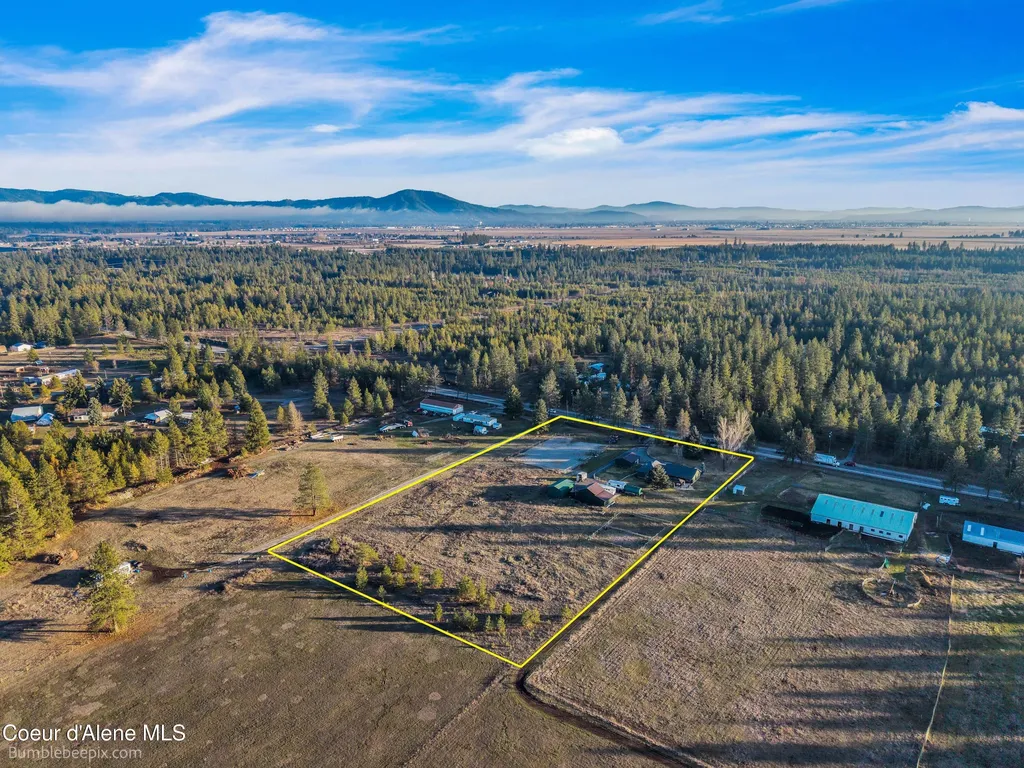 4725 W Highway 53 Rathdrum ID 83858