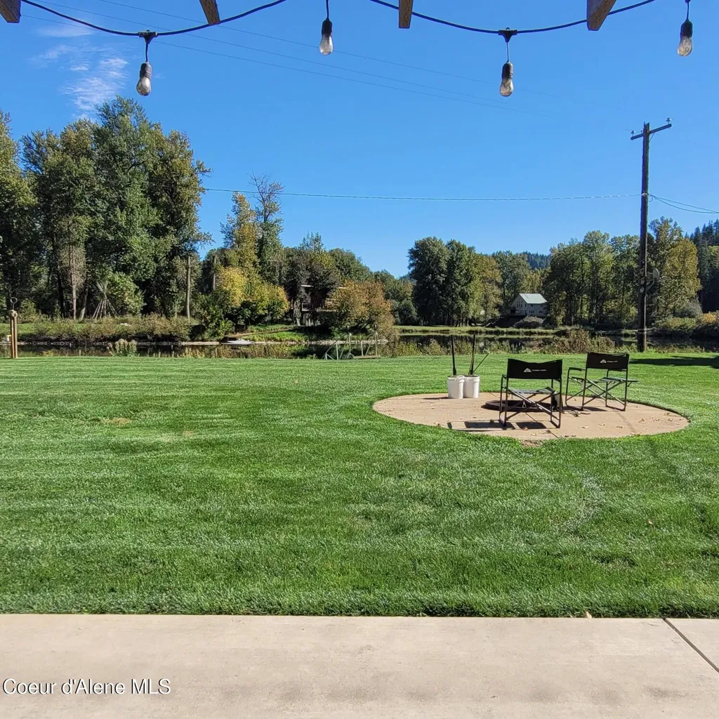 850 Whitetail Flats Loop St. Maries ID 83861