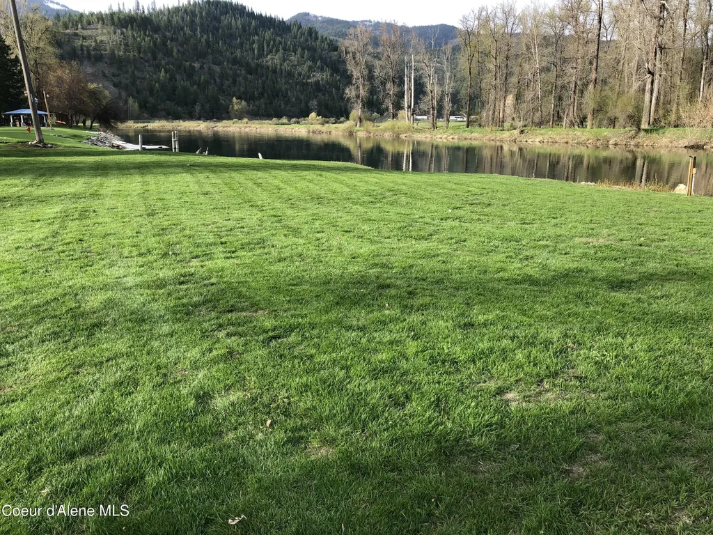 850 Whitetail Flats Loop St. Maries ID 83861