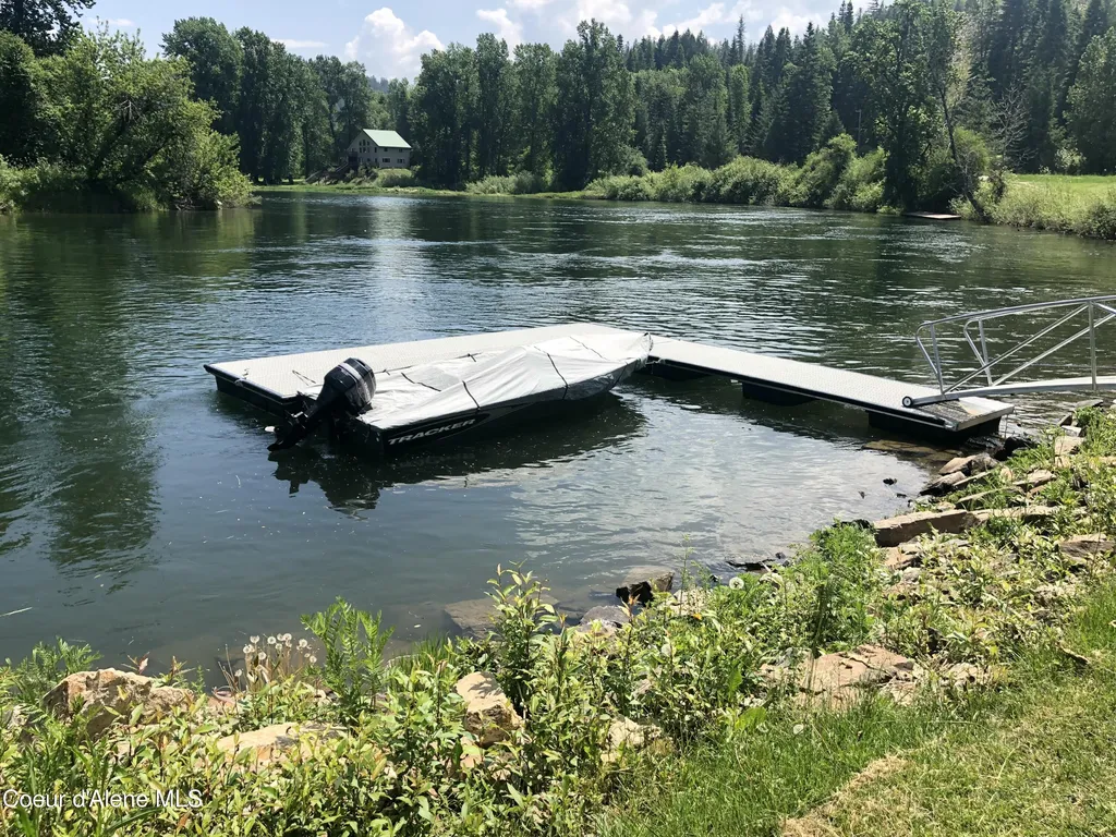 850 Whitetail Flats Loop St. Maries ID 83861