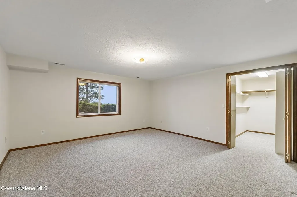 7335 N Five Mile Road Spokane WA 99208