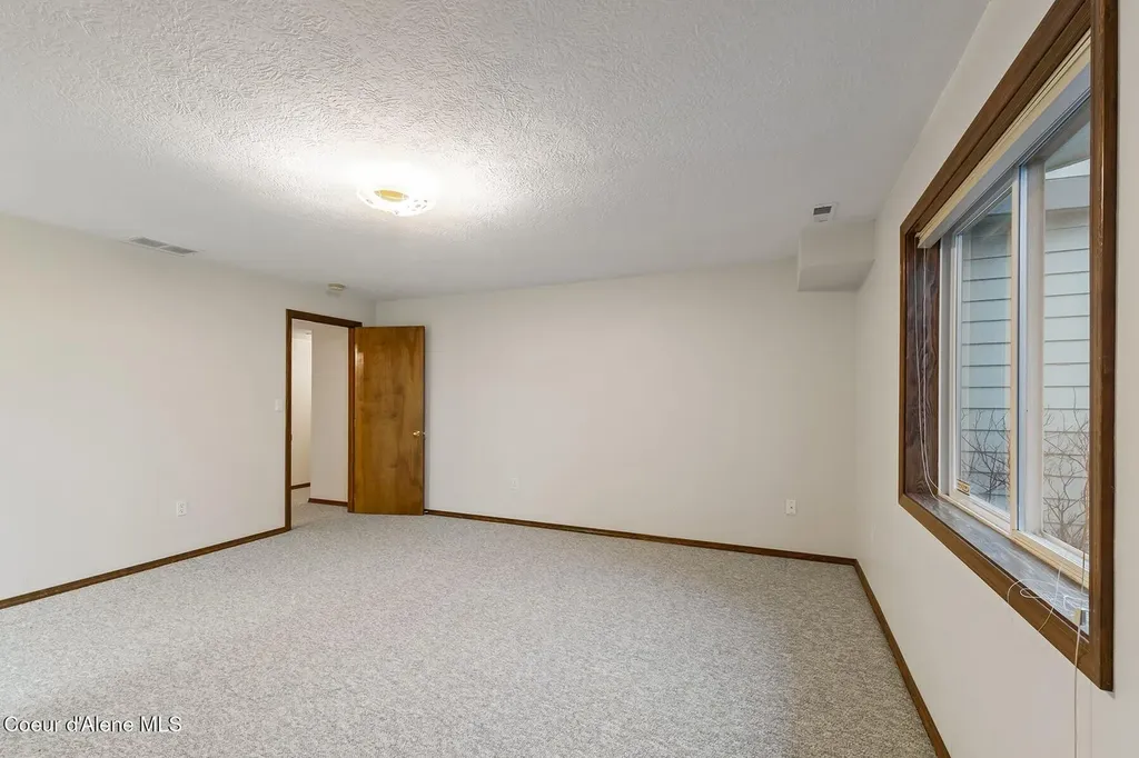 7335 N Five Mile Road Spokane WA 99208