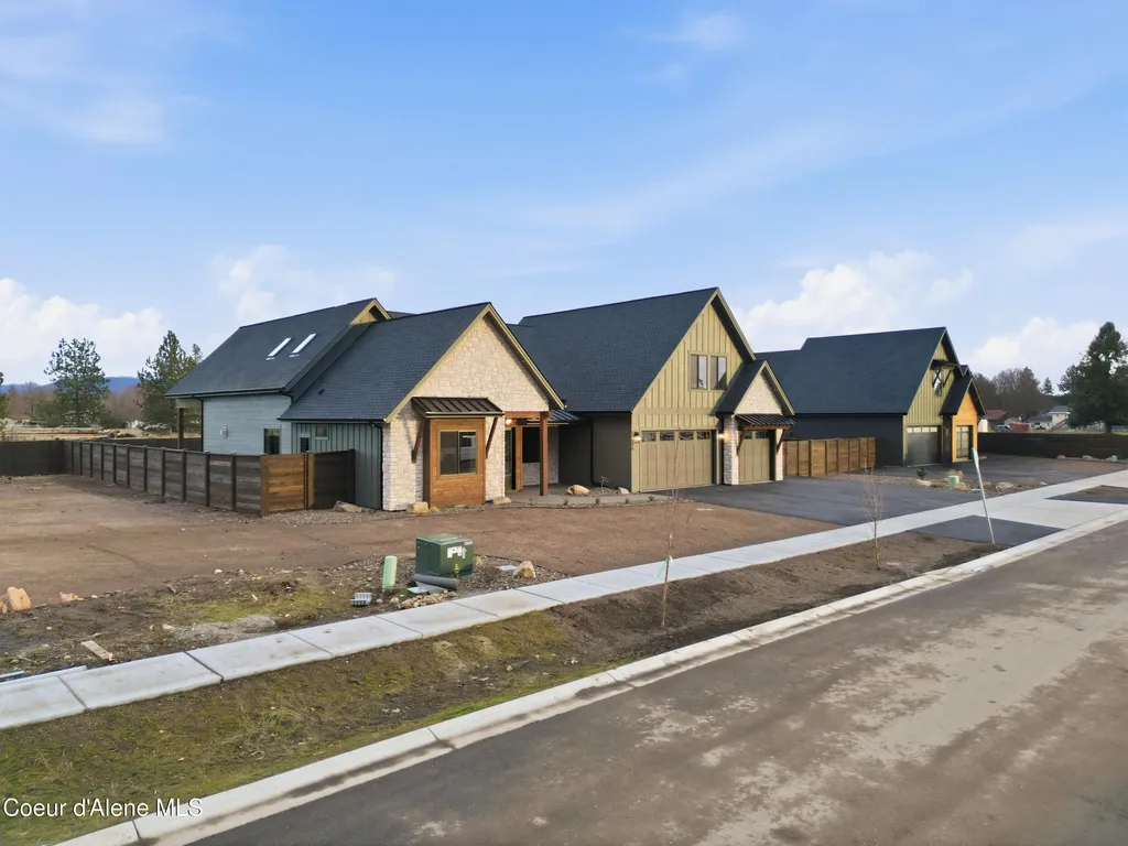 11036 N Armonia Way Hayden ID 83835