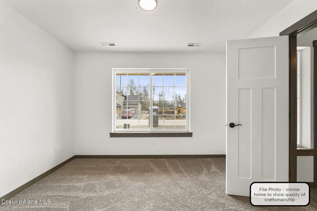8869 W Swather Avenue Rathdrum ID 83858