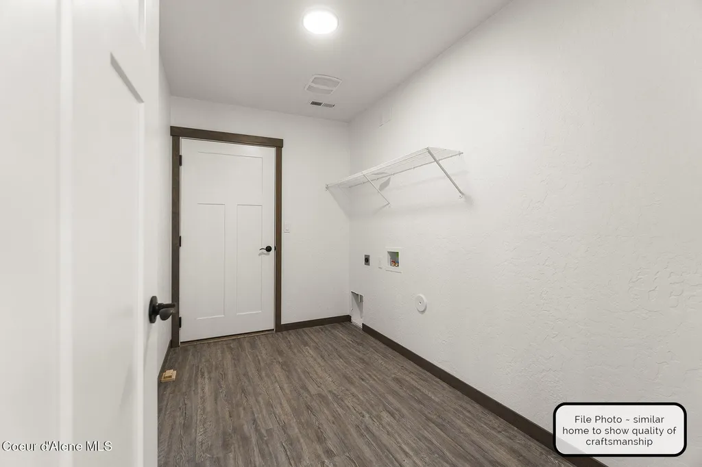 8869 W Swather Avenue Rathdrum ID 83858