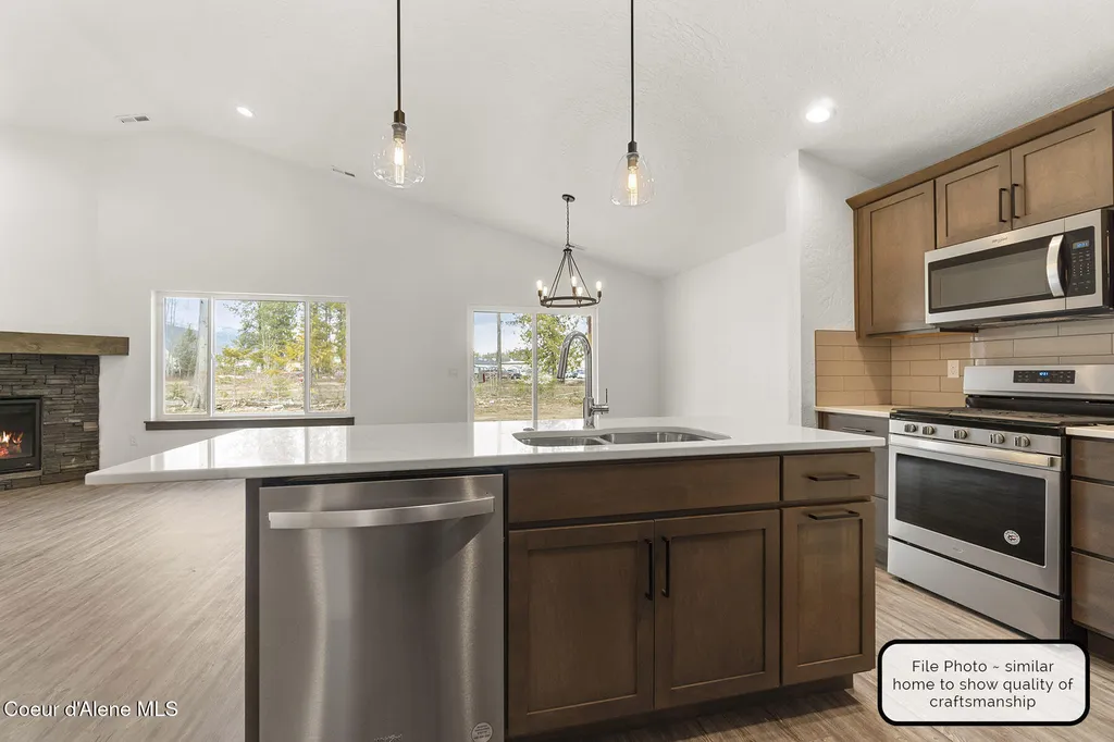 8869 W Swather Avenue Rathdrum ID 83858