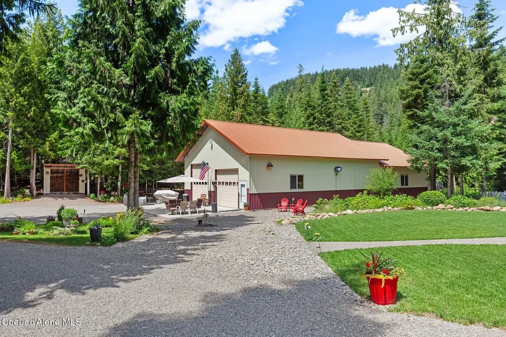 24721 N Teddy Loop Rathdrum ID 83858