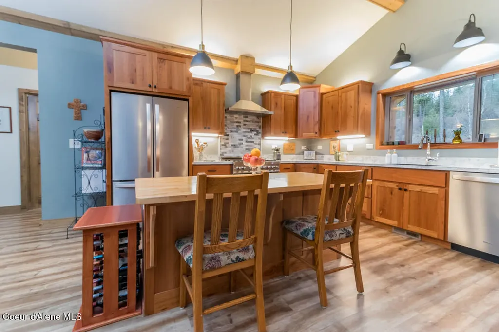 427 Wood Duck Lane Bonners Ferry ID 83805