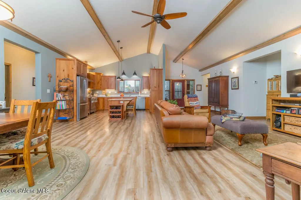 427 Wood Duck Lane Bonners Ferry ID 83805